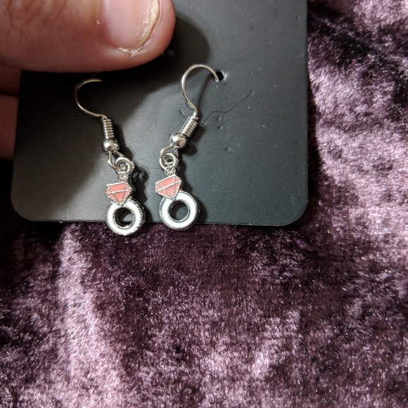 Rings - Picture 2 of 7